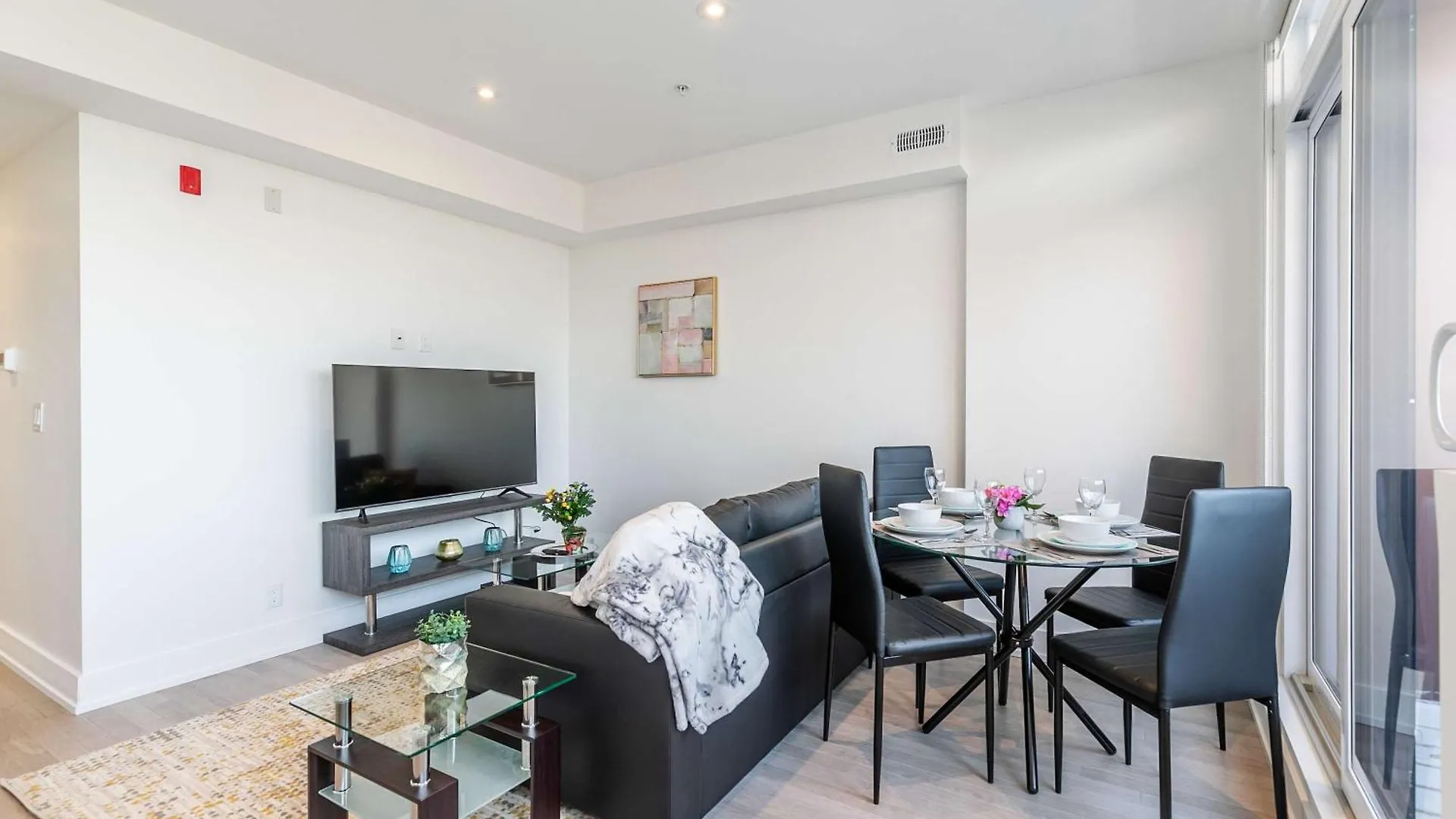 Modern 3Br Apartment Steps From High Park Toronto 0*,  Canada